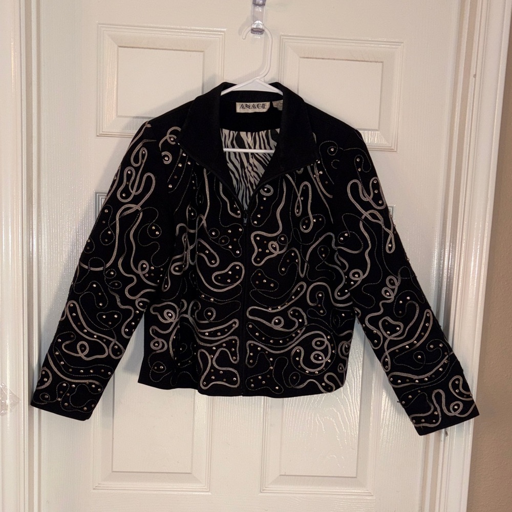 Vintage Anage Black and White Women's zip up Jacket. Size M.